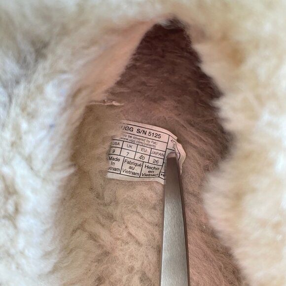 UGG Australia Women's US 9 Coquette Slippers Chestnut - Picture 2 of 13